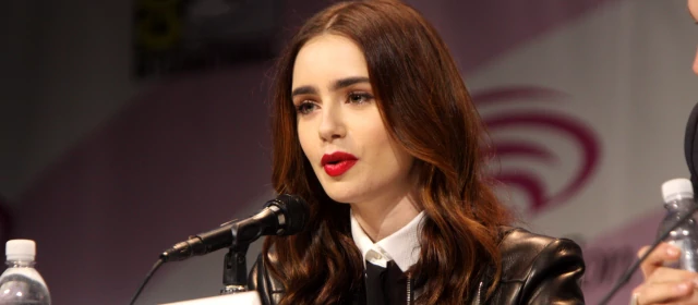 Karakter Astrologi Menarik dari Lily Collins