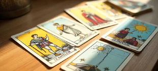 Semua tentang kartu Tarot de Marseille